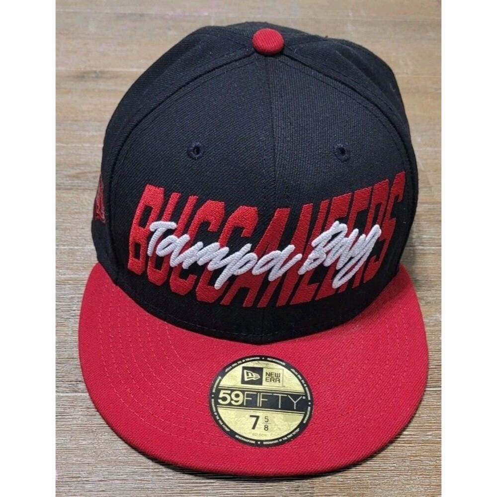 Tampa Bay Buccaneers New Era 59FIFTY 22 Draft Fitted Hat Red/Black  7 5/8 Script